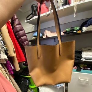 Reversible handbag